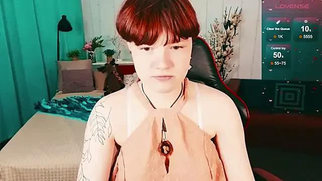 DreamyLuna from StripChat is Freechat