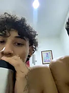 DustinandJordan from StripChat is Freechat