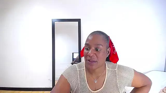 ebony_sexy_milf from StripChat is Freechat