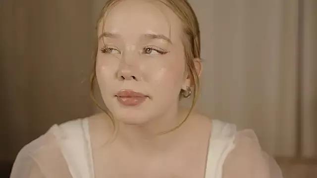 EdaBlueberry from StripChat is Freechat