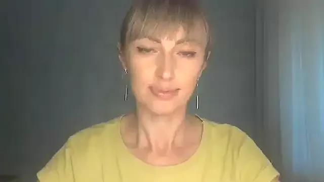 EffectMaya from StripChat