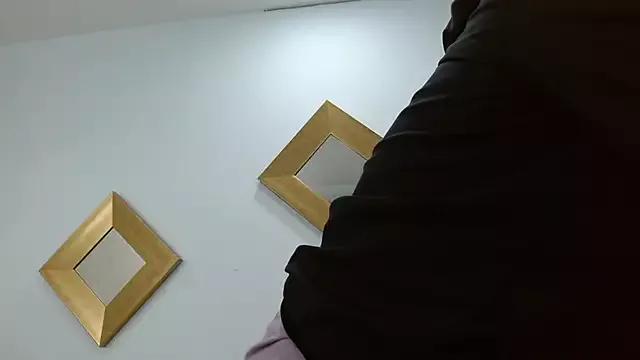elamurray from StripChat is Freechat