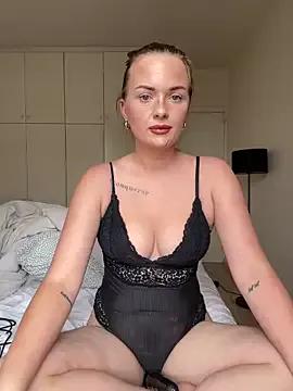 ElenaRebelle from StripChat is Freechat