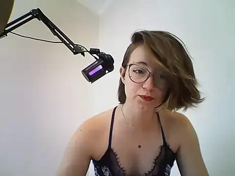 Photos of Elise_Nyx from StripChat is Freechat