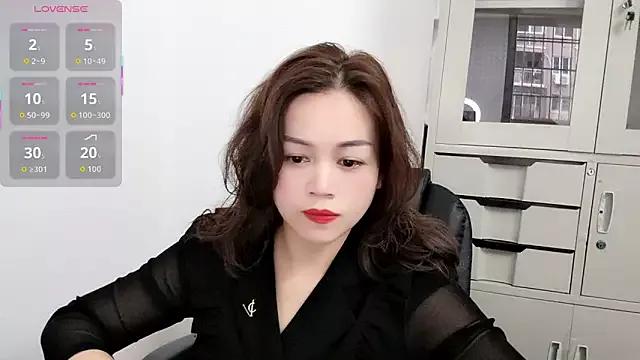 Ella-61 from StripChat is Freechat