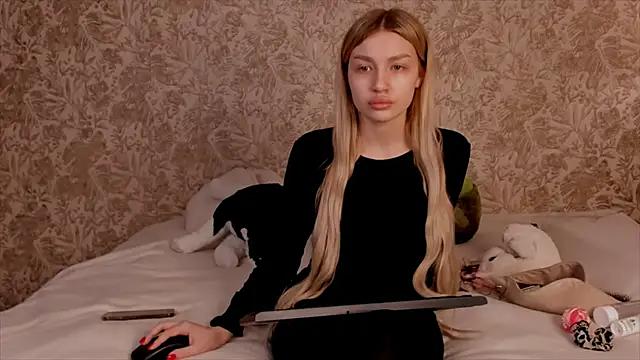 Entertain your itch for girls livestreamers with our collection of stunning models, skilled in the art of temptation and delight.