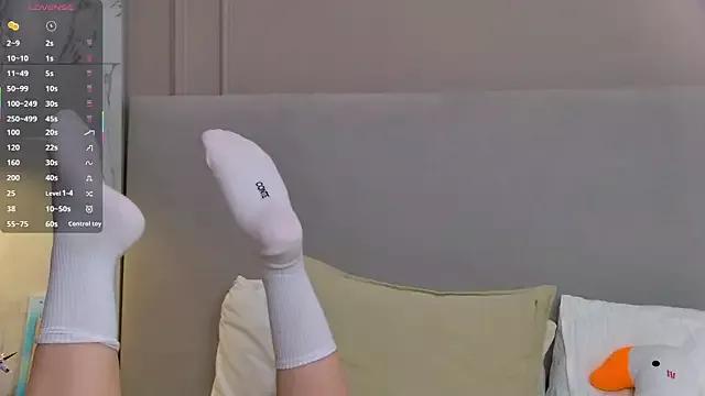 EllenaGreen from StripChat is Freechat