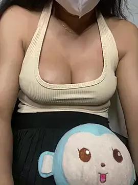 ELLIE_ELLIE from StripChat is Freechat