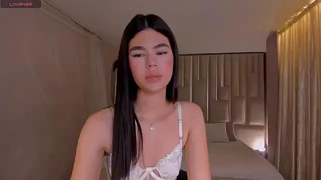 EllieScott from StripChat