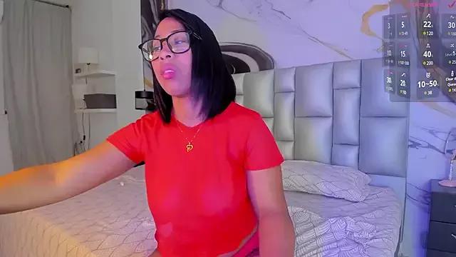 Elowen_Clark from StripChat is Freechat