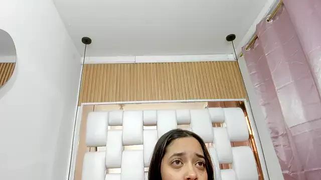 ElyaCollen from StripChat is Freechat