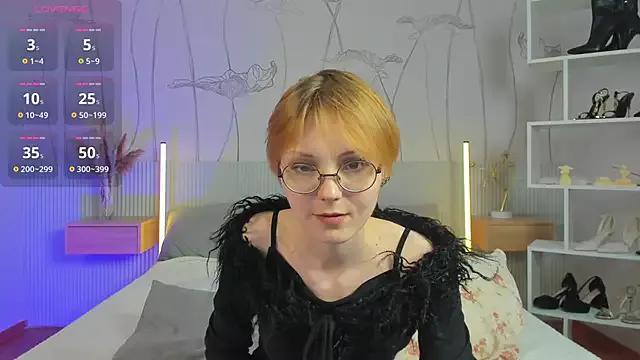 ema_spark from StripChat is Freechat