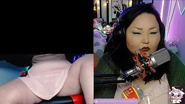 Entertain your itch for girls livestreamers with our collection of stunning models, skilled in the art of temptation and delight.