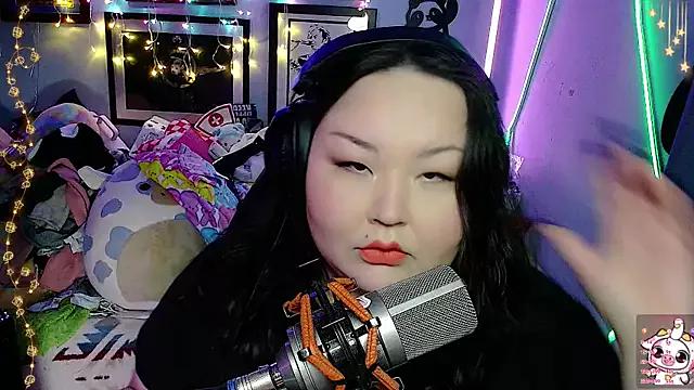 Entertain your itch for girls livestreamers with our collection of stunning models, skilled in the art of temptation and delight.