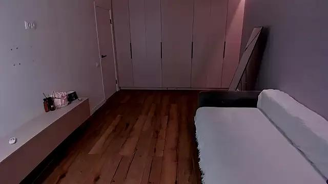 EmillyFiness from StripChat is Freechat