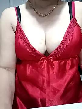 Entertain your itch for girls livestreamers with our collection of stunning models, skilled in the art of temptation and delight.