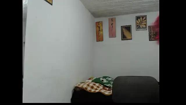 Emily_babybo from StripChat is Freechat