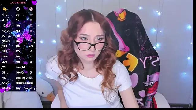 Entertain your itch for girls livestreamers with our collection of stunning models, skilled in the art of temptation and delight.