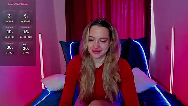 Emma__Ross from StripChat is Freechat