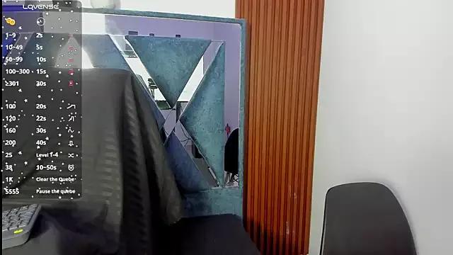 Emma_brown07 from StripChat is Freechat