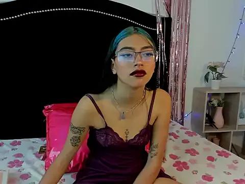 Entertain your itch for girls livestreamers with our collection of stunning models, skilled in the art of temptation and delight.