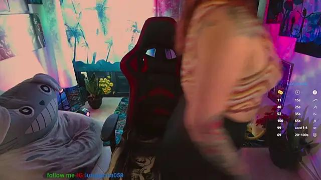 Entertain your itch for girls livestreamers with our collection of stunning models, skilled in the art of temptation and delight.