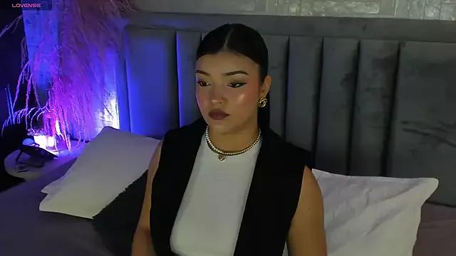 EmmaBlossom from StripChat is Freechat