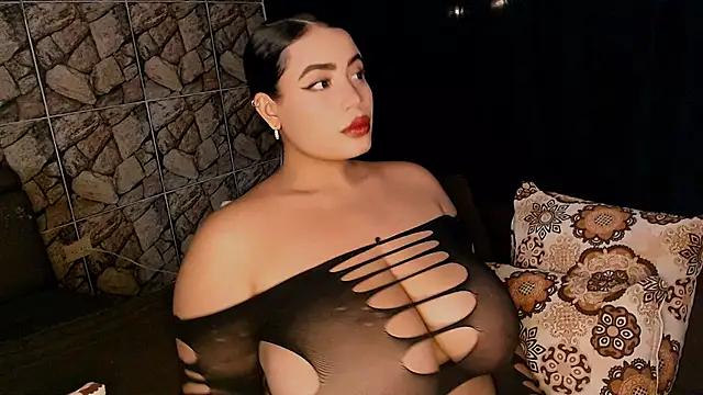 Entertain your itch for girls livestreamers with our collection of stunning models, skilled in the art of temptation and delight.