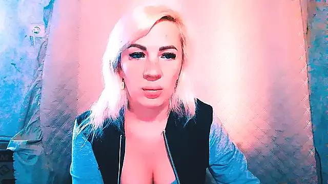 EmmaCat_ from StripChat is Freechat