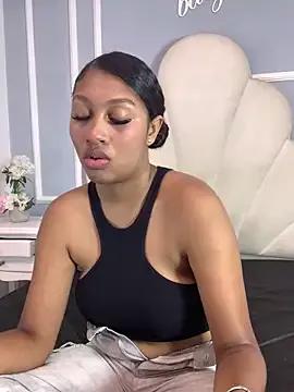 Emmacooperss from StripChat is Freechat
