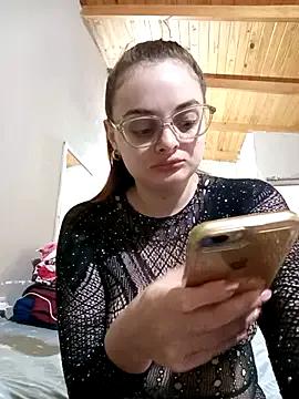 Emmacut from StripChat is Freechat