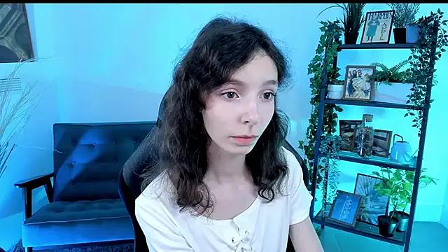 EmmanuellBrown from StripChat is Freechat