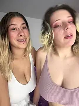 Photos of Enyeld_ruru from StripChat is Freechat