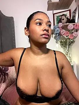 Entertain your itch for girls livestreamers with our collection of stunning models, skilled in the art of temptation and delight.