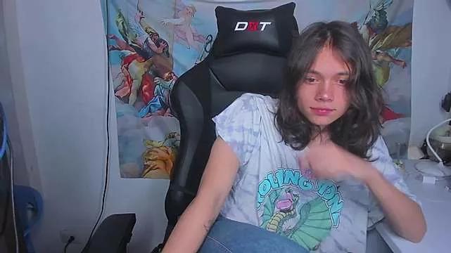 ethereal_thomas from StripChat