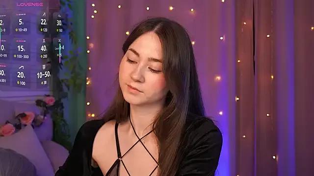 EvaMossi from StripChat is Freechat