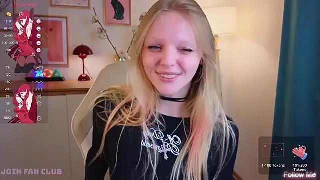 evangel1ne from StripChat is Freechat