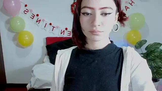 Entertain your itch for girls livestreamers with our collection of stunning models, skilled in the art of temptation and delight.