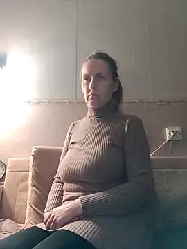 Evelina_cute from StripChat