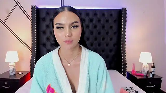 Entertain your itch for girls livestreamers with our collection of stunning models, skilled in the art of temptation and delight.