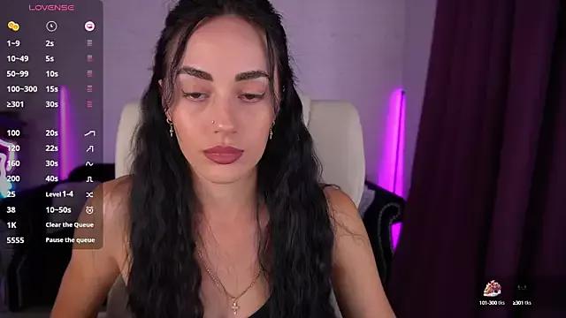 EviLune from StripChat is Freechat