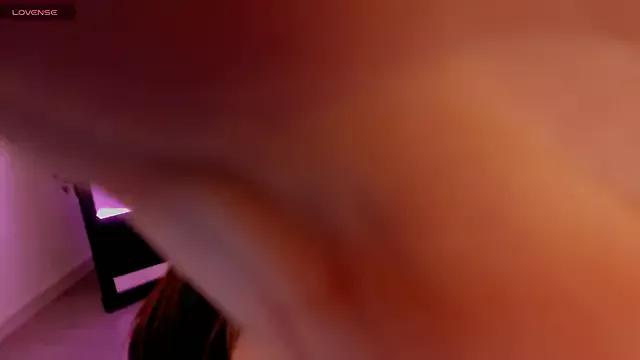 FameyBlum from StripChat is Freechat