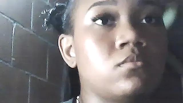 Fariana01 from StripChat is Freechat