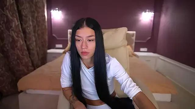 FataleNellie from StripChat is Freechat