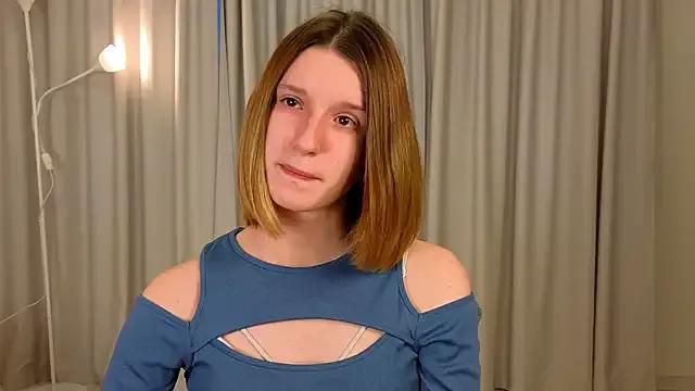 Fellissa from StripChat is Freechat