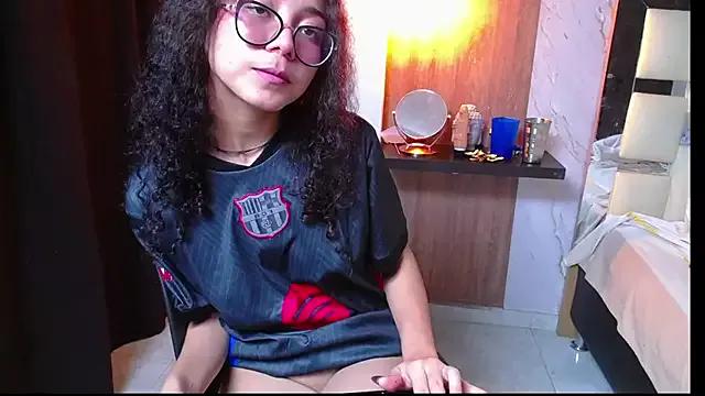 fire_and_moon from StripChat is Freechat