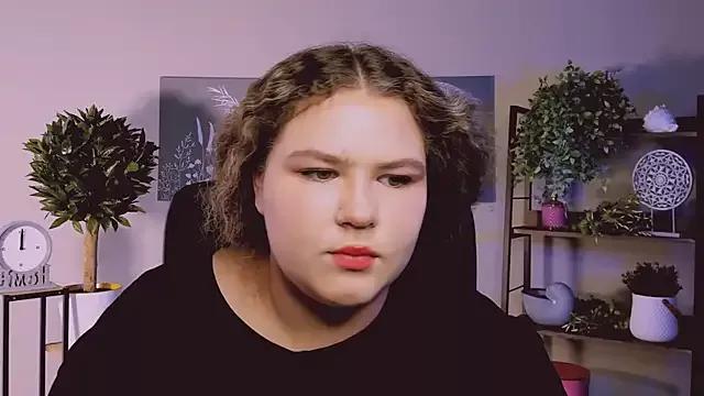 FlorenceAnderson from StripChat is Freechat