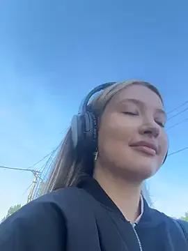 Forest__Fairy from StripChat is Freechat