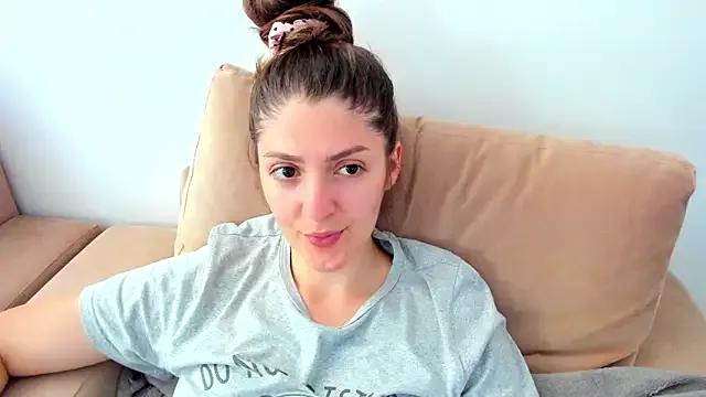 Fountainsquirtalexandra from StripChat is Freechat