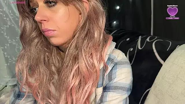 Entertain your itch for girls livestreamers with our collection of stunning models, skilled in the art of temptation and delight.